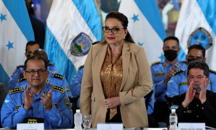 Presidenta de Honduras cárceles