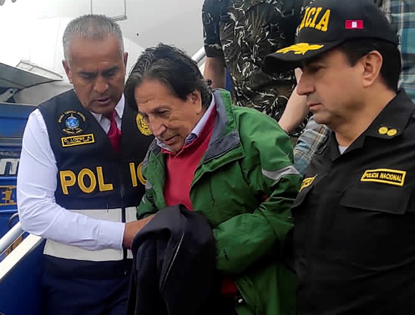 Expresidente Alejandro Toledo Llega A Perú Y Será Trasladado Al Penal