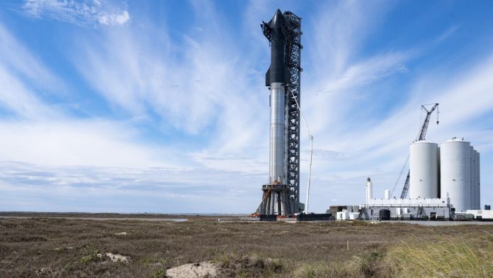 SpaceX intentará lanzar el lunes el cohete más potente