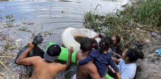 migrantes río bravo