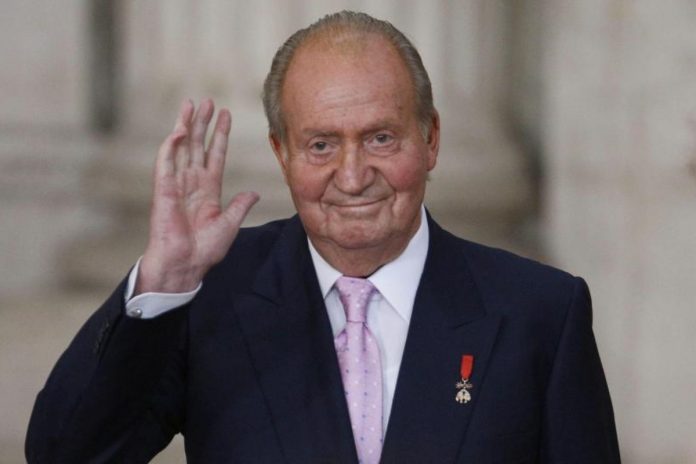 El rey Juan Carlos I niega tener un hija secreta como se dice en un libro