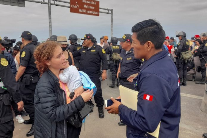 Migrantes expulsión burlaron el control fronterizo en el sur de Perú pese al estado de emergencia
