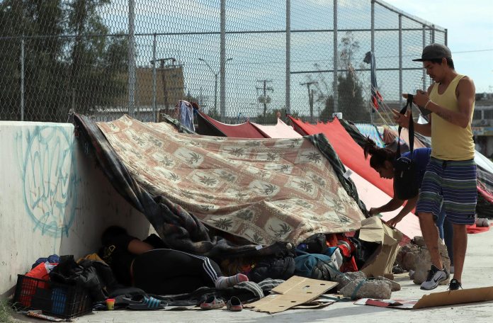 Migrantes colapsan las calles de Juárez/ Foto: cortesía