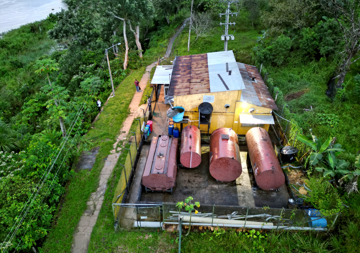 La paradoja de talar el Amazonas para construir una granja solar que no funciona