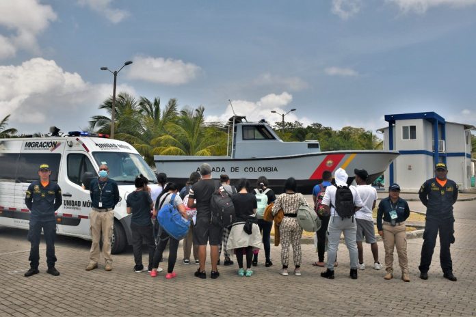 Colombia deportó a venezolanos que viajaban desde San Andrés hacia Nicaragua en una lancha ilegal