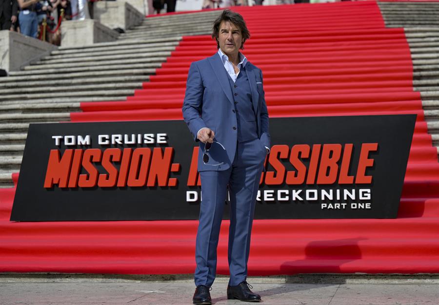 Tom Cruise paralizó el centro de Roma durante el estreno mundial de Misión Imposible 7