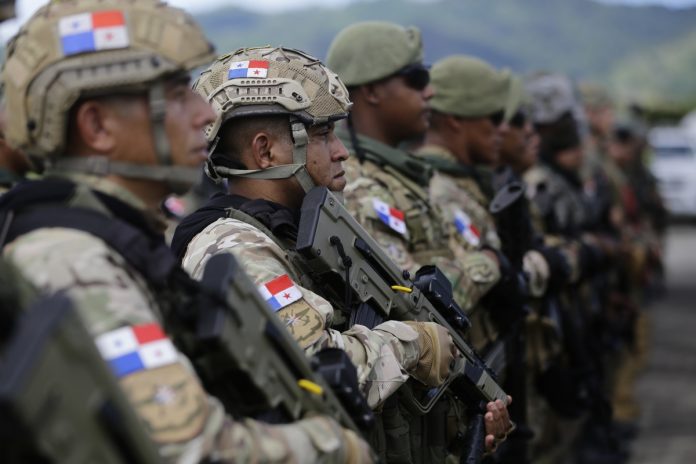 Panamá despliega militares contra la delincuencia en el Darién
