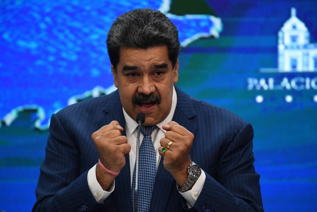 Maduro asegura que la oposición intenta dividir la FANB