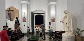 Fuerte lluvia y vientos: cedieron puertas de la catedral de Ciudad Bolívar