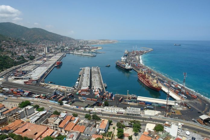 Importaciones en el puerto de La Guaira cayeron 70% en el primer semestre del año Fedecámaras reporta una situación económica crítica en Vargas