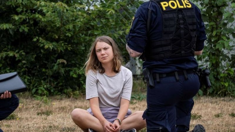 La Fiscalía sueca acusa a Greta Thunberg de bloquear un puerto petrolero