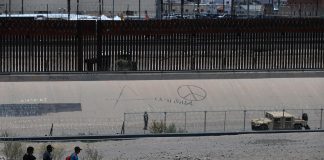 congresistas Migrantes expulsados de EE UU en frontera