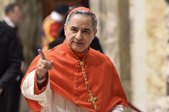 cardenal italiano Angelo Becciu,