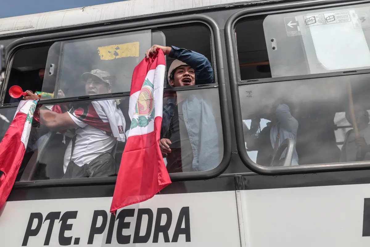 Protestas en Perú se inician con carreteras bloqueadas y un enfrentamiento