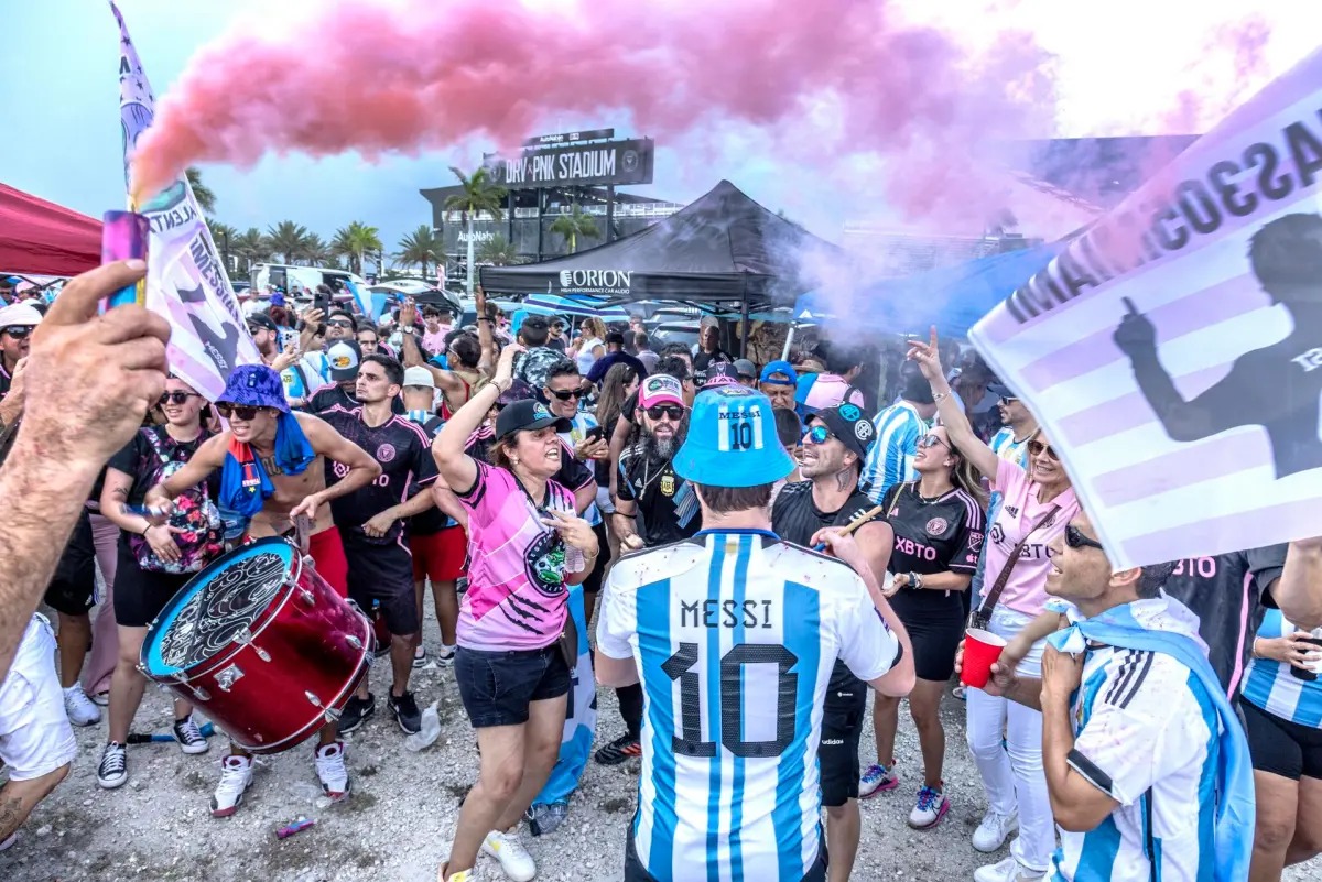 Una fiesta y una tormenta reciben a Messi previo a ser presentado con el Inter Miami