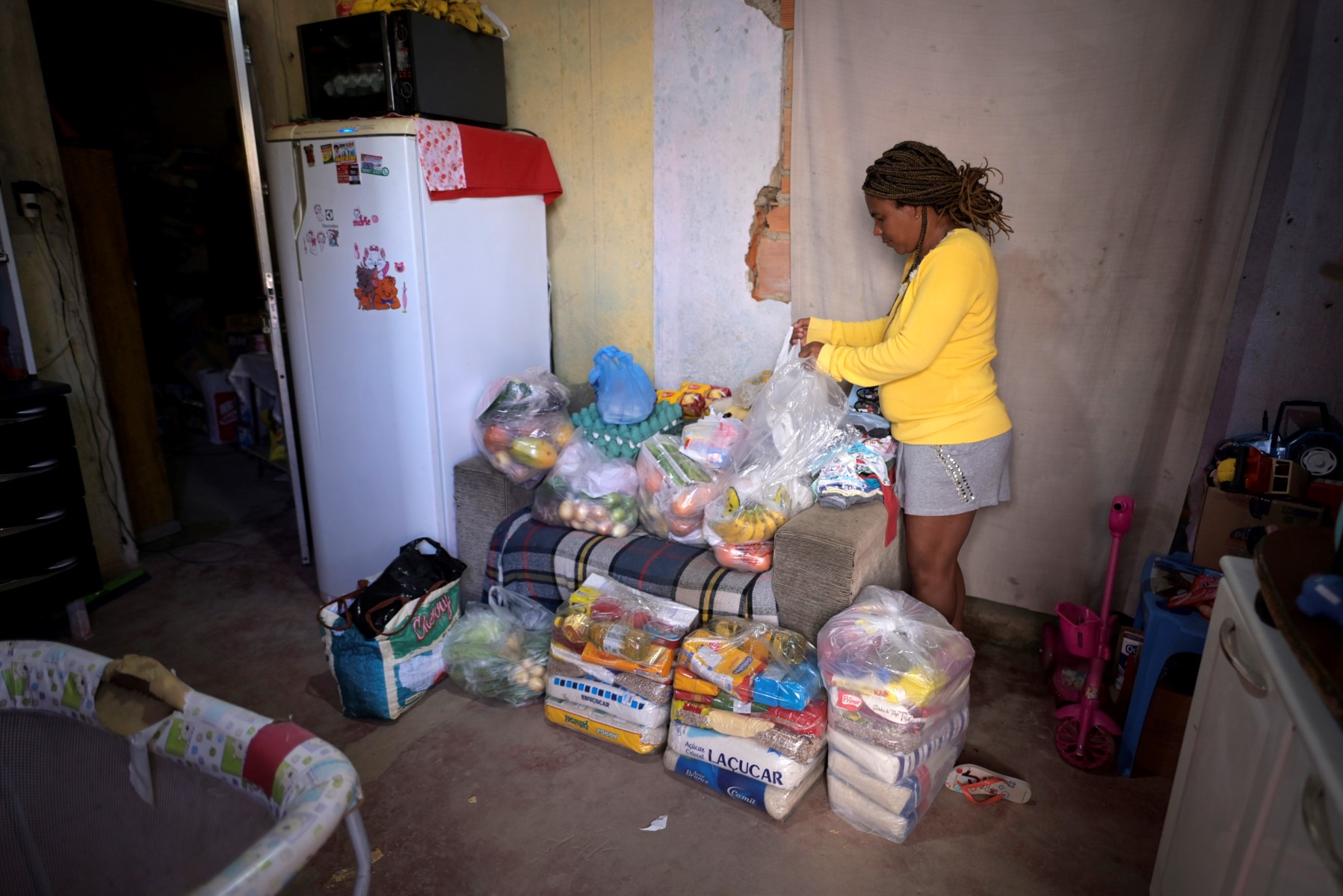 BRAZIL-POVERTY-HUNGER-BOY