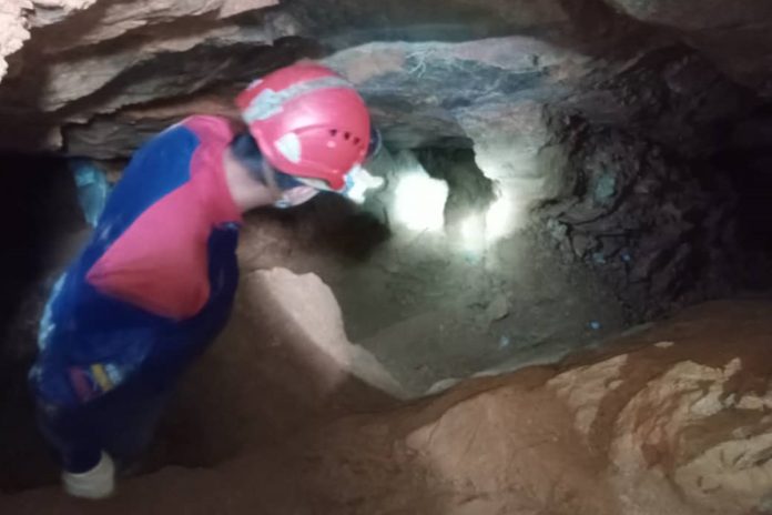 Tres personas fallecieron por un derrumbe en una mina de El Callao