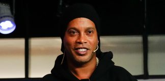 Ronaldinho estafas