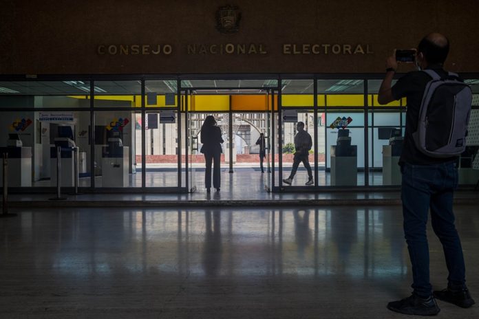 CNE candidaturas Súmate: Hay candidatos a rectores del CNE que no cumplen con los requisitos de elegibilidad