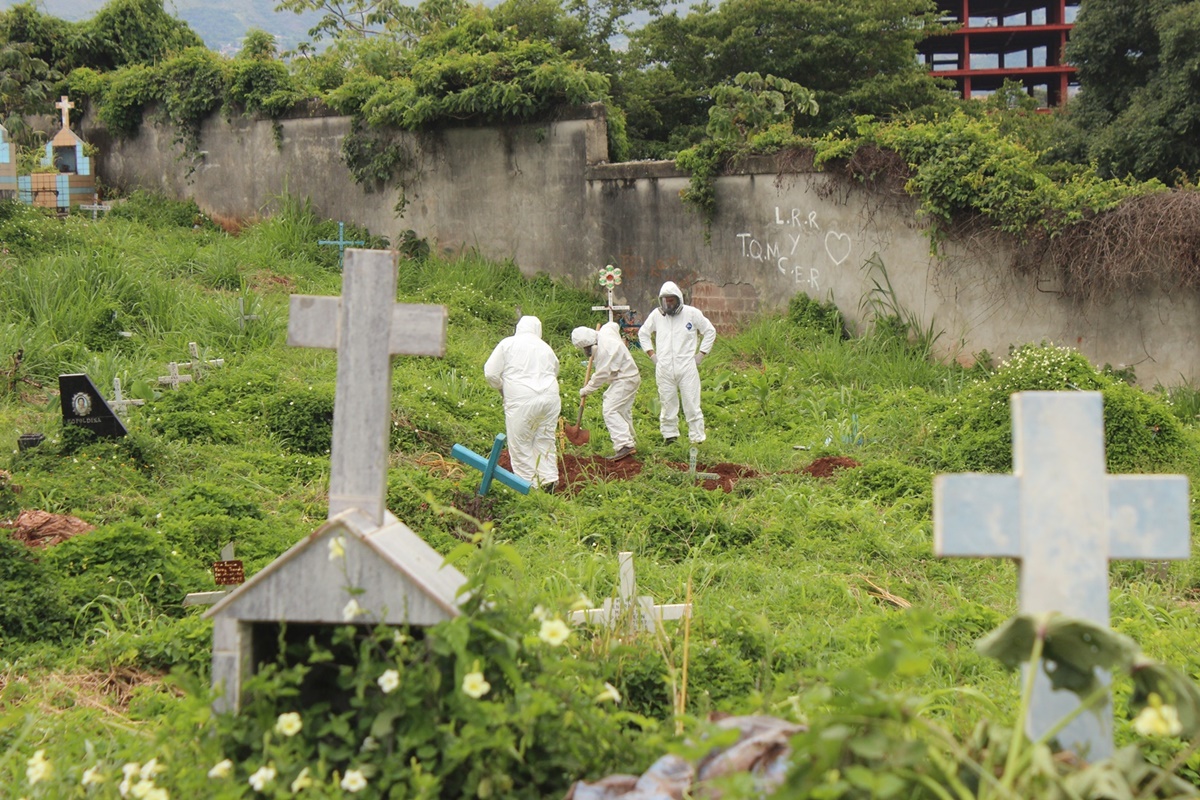 Entierros de víctimas de covid-19 en San Cristóbal, Venezuela