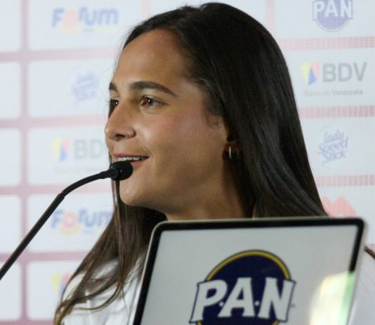 Deyna Castellanos fútbol