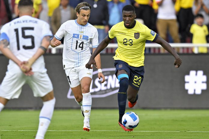 Ecuador remonta juego ante Uruguay