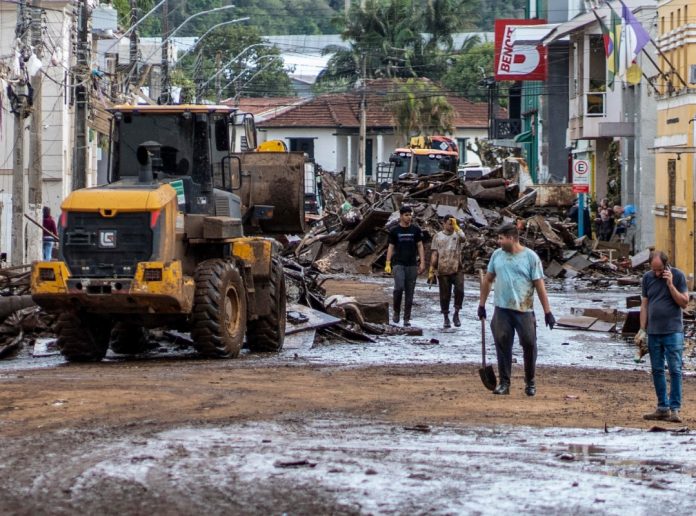 El paso de un ciclón extratropical en el sur de Brasil causó 44 muertos y 46 desaparecidos | EFE