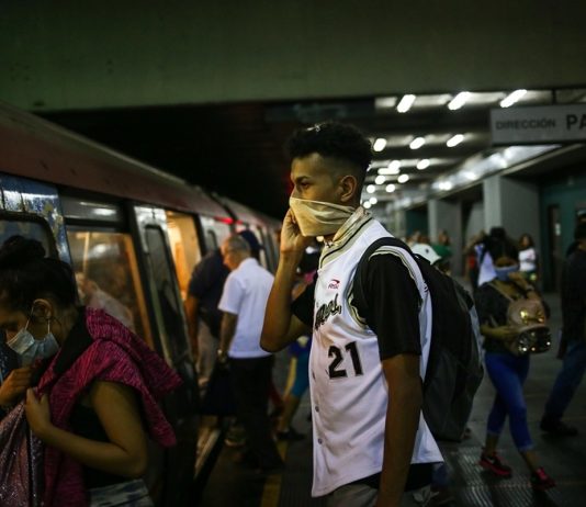 Metro de Caracas anunció aumento del precio del viaje