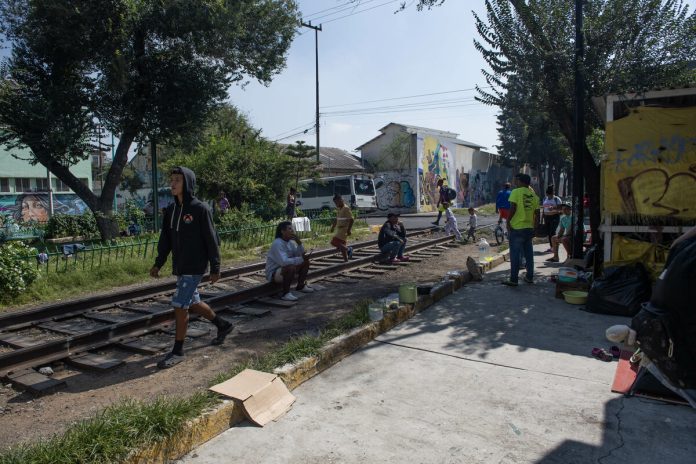 Migrantes EE UU México varados trenes