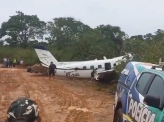 Una avioneta cayó en la Amazonía brasileña y mueren las 14 personas a bordo | Web