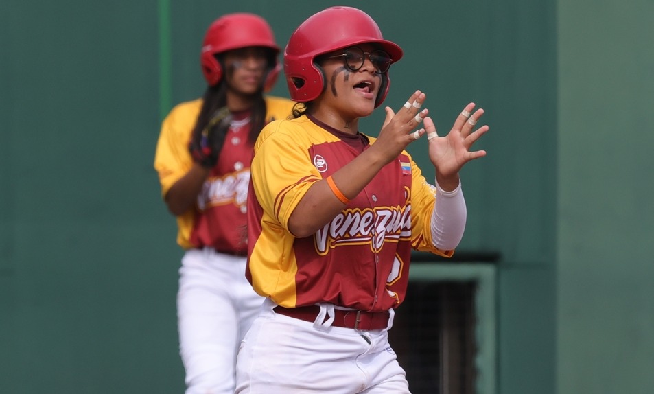 Venezuela debutó con triunfo en el Mundial Femenino de Beisbol