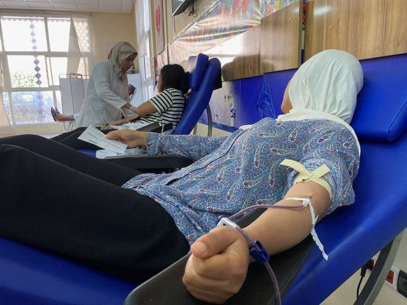 Mientras los hospitales se concentran en atender a los heridos, las autoridades han pedido a los residentes que donen sangre. Reuters/ Abedalhak Balhaki 