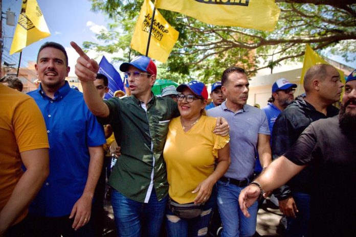Stalin González hace campaña junto a Henrique Capriles