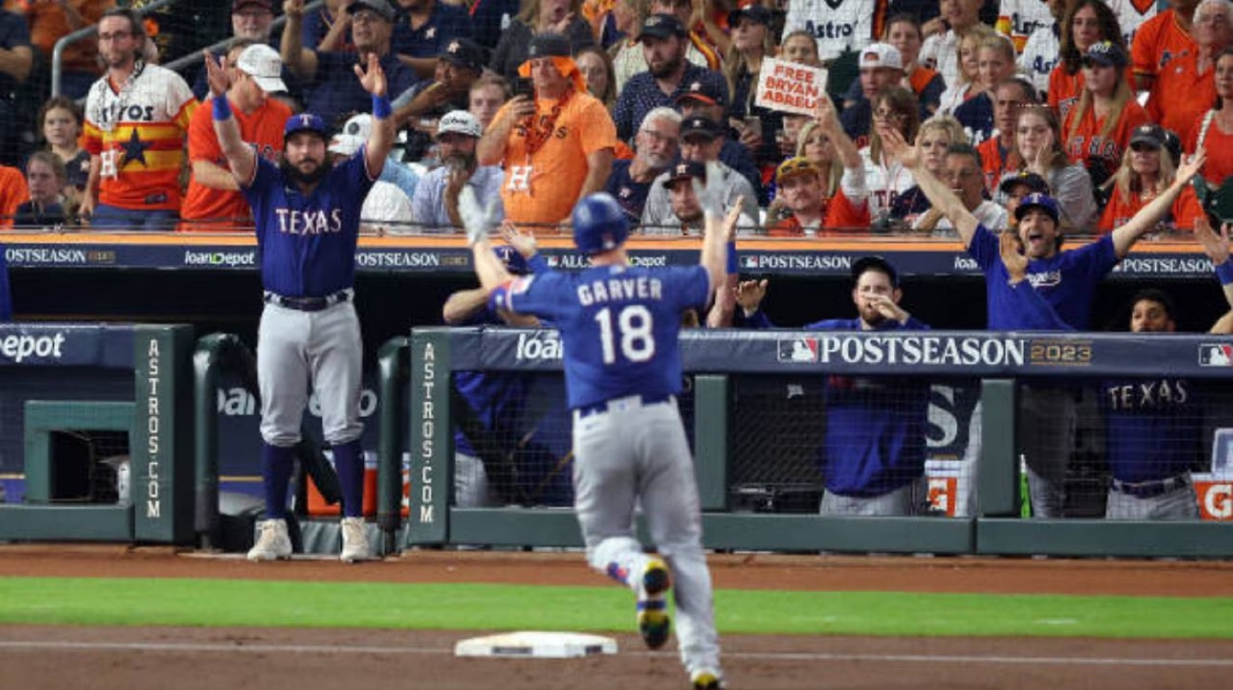 Los Rangers eliminaron a los campeones y jugarán la Serie Mundial