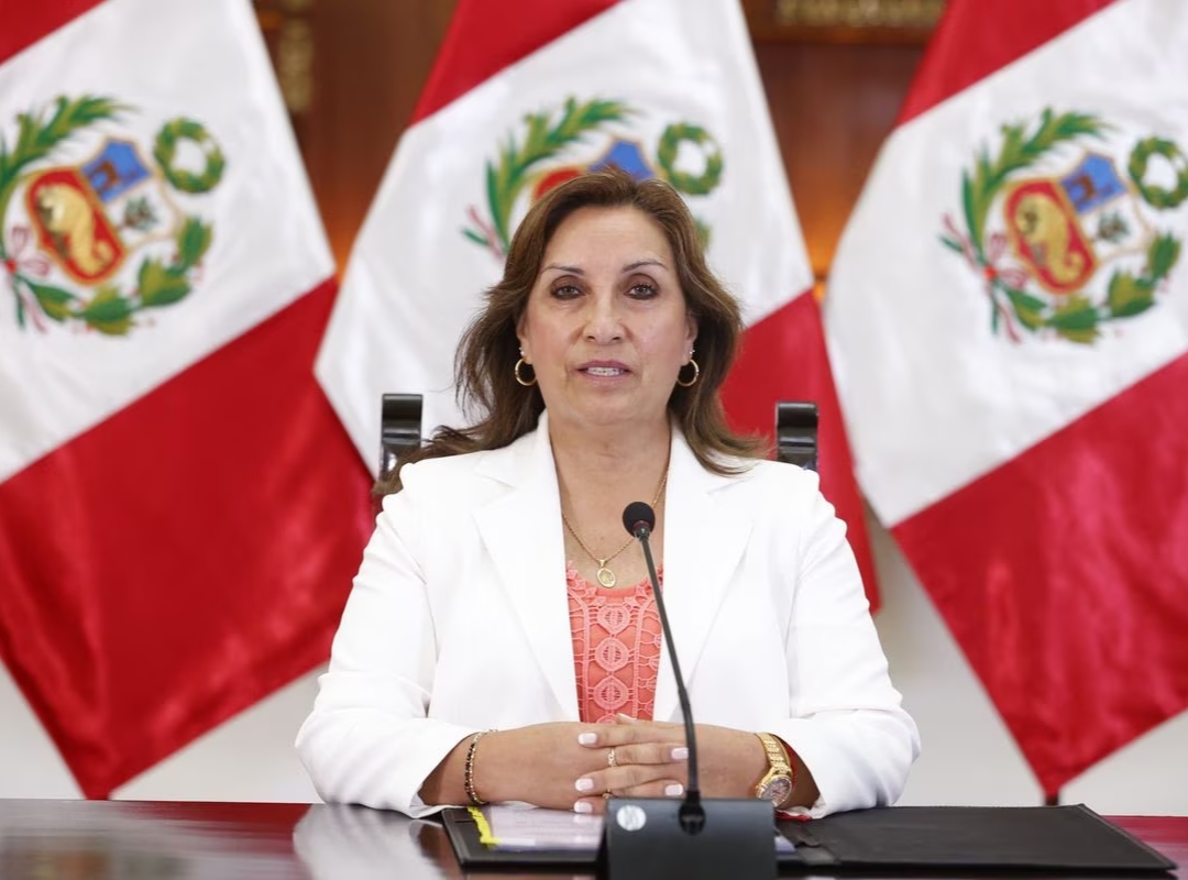 Congresistas opositores presentaron una moción de destitución de la presidenta de Perú