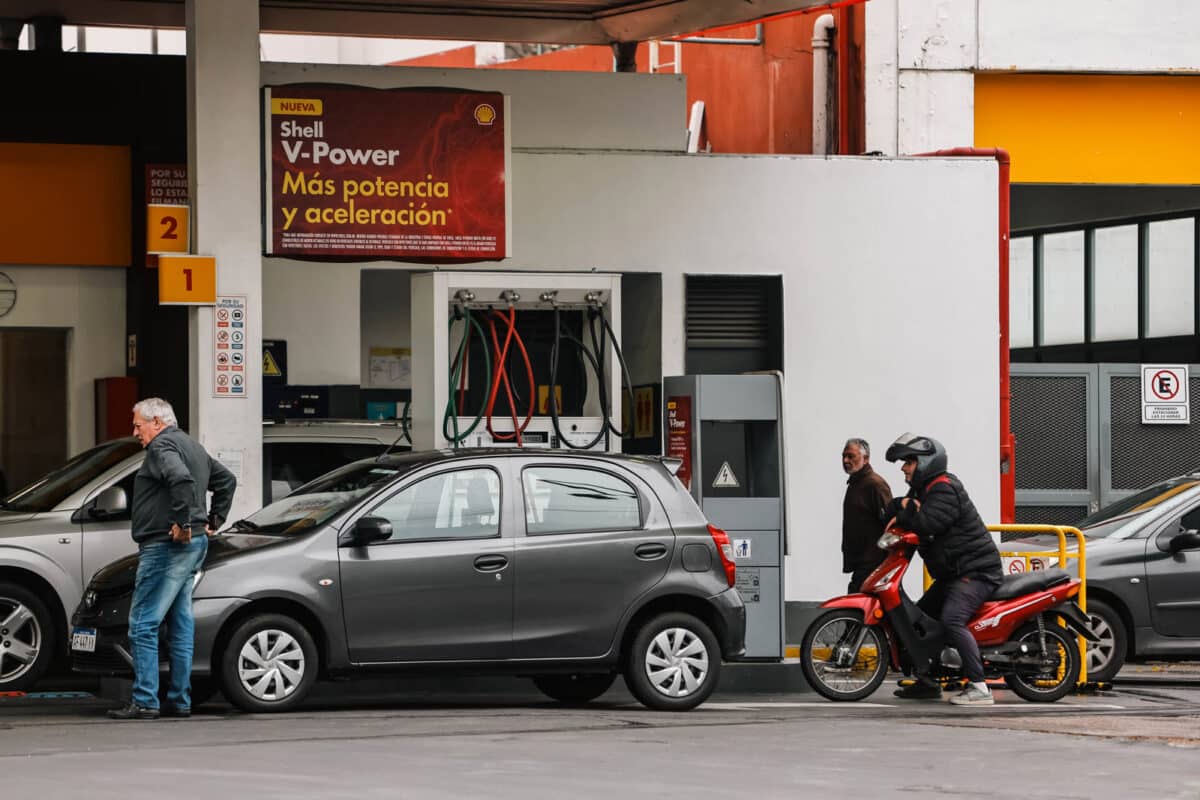 ¿Por qué no hay combustible en Argentina?