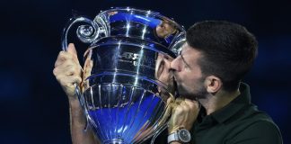 Djokovic trofeo número uno