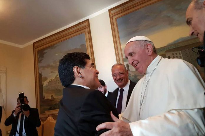 El Papa Maradona