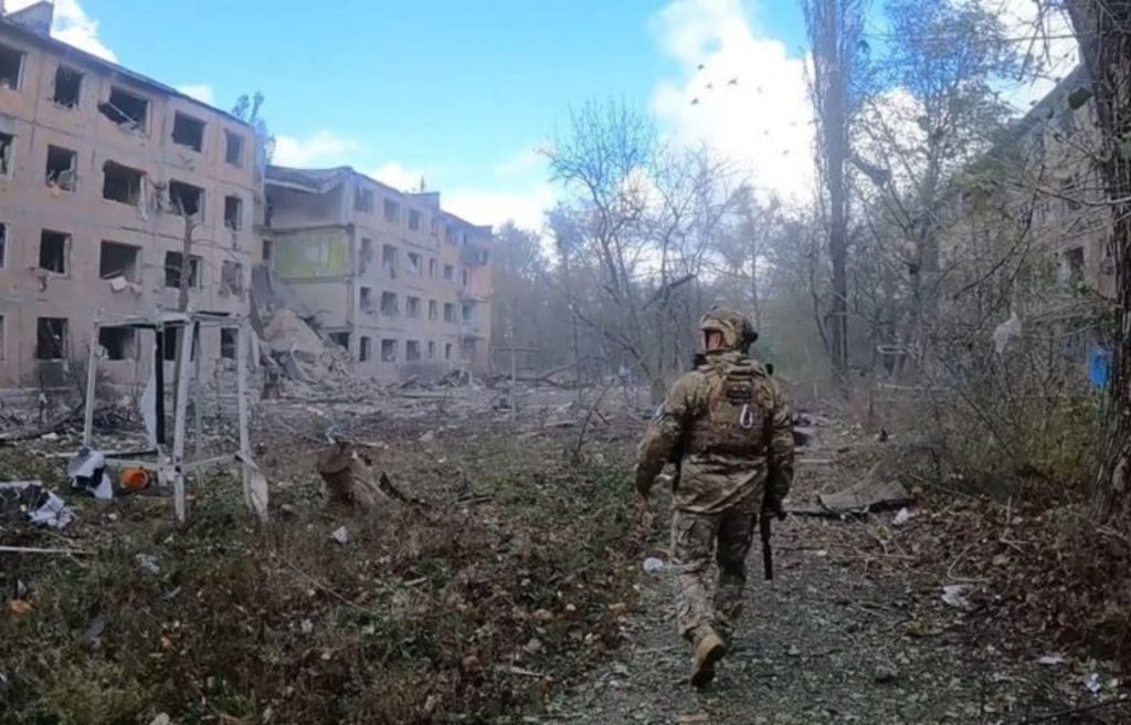misiles Los “Ángeles Blancos” tienen la misión de sacar a la gente de los lugares más peligrosos de Ucrania
