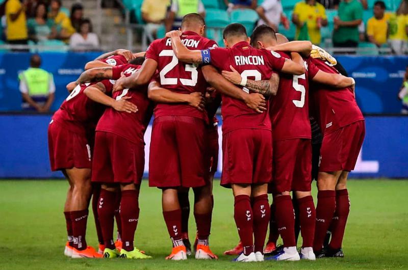 La Vinotinto viaja a Lima para enfrentar a Perú