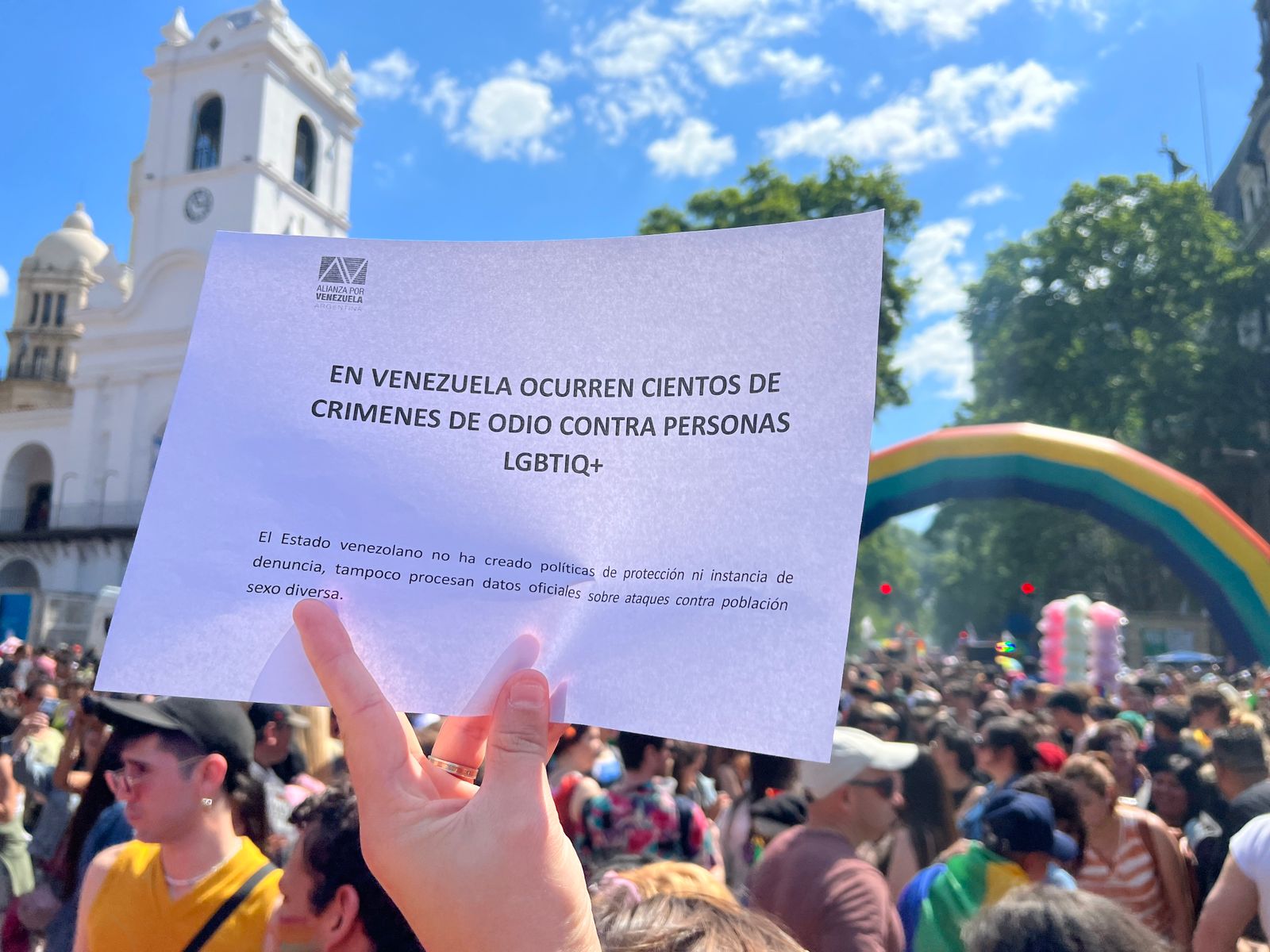 Migrantes visibilizaron en la Marcha del Orgullo de Buenos Aires la falta de derechos LGBT en Venezuela