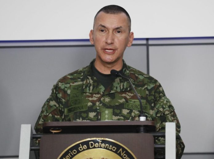 comandante ejército colombiano