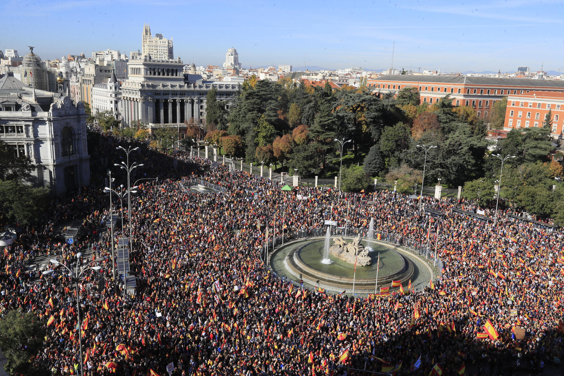  Los españoles toman las calles contra la amnistía de Pedro Sánchez