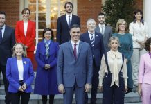 Nuevo gobierno español comenzó su andadura con su primer Consejo de Ministros