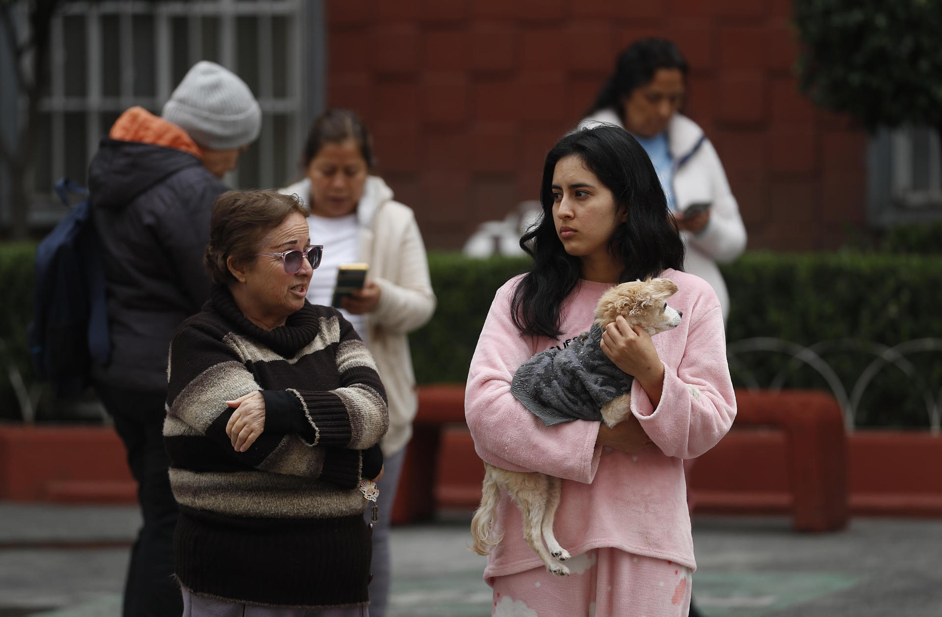 Sismo de magnitud 5,8 sacudió la capital de México: «Hubo saldo blanco»