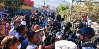 Reos mexicanos arman un motín en la cárcel de Acapulco que deja dos policías heridos