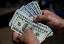 Ecoanalítica: 45% de los pagos que se hacen en Venezuela son en divisas Mercantil activó servicio para el envío de divisas desde el exterior