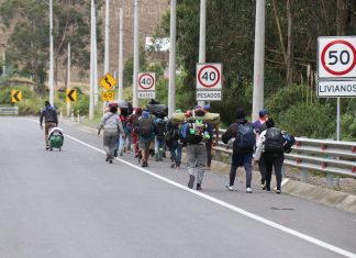 200.000 venezolanos sin documentos corren el riesgo de ser expulsados de Perú uruguay