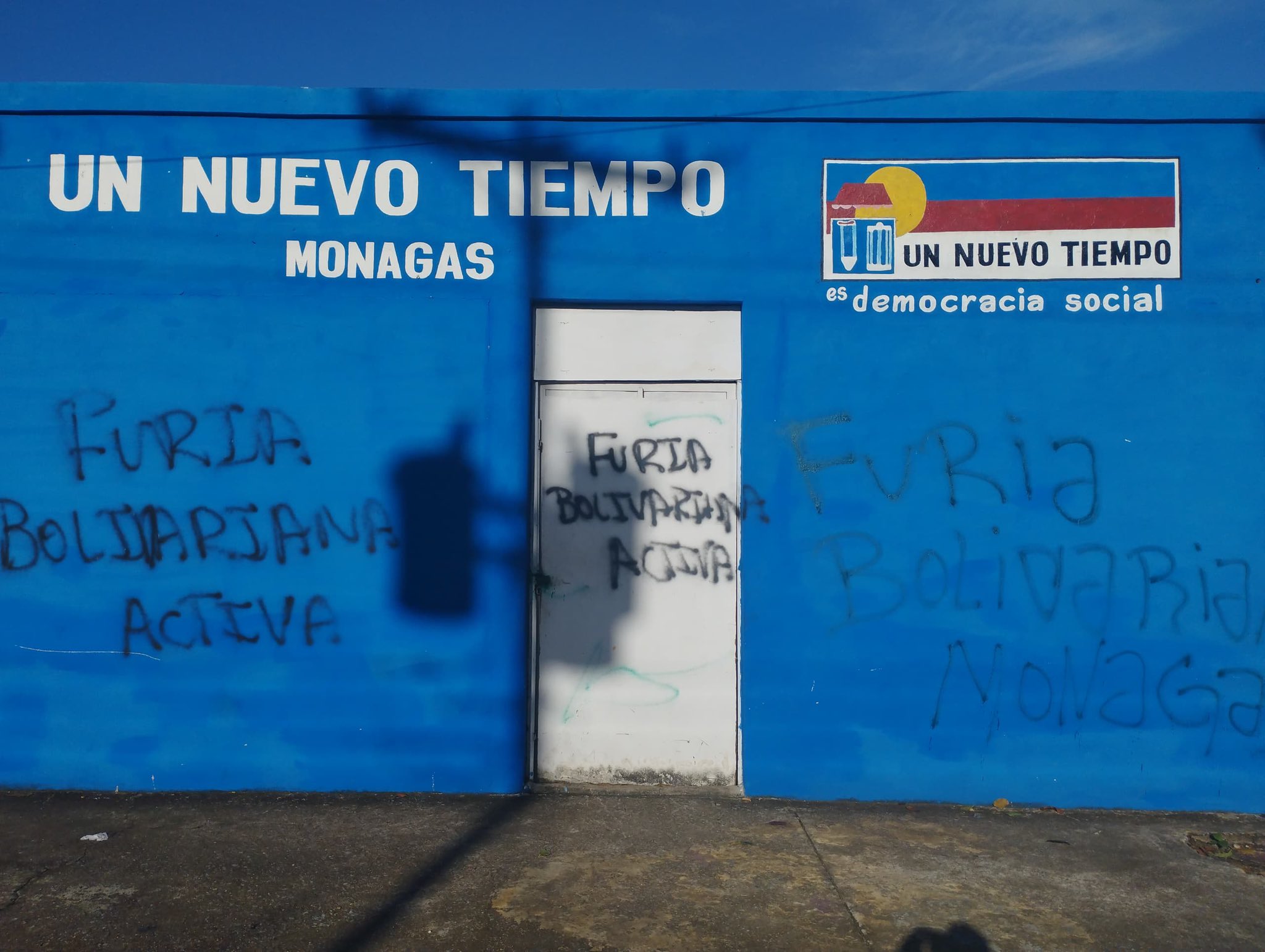 Vente Venezuela, Un Nuevo Tiempo y Primero Justicia denuncian que adeptos al chavismo vandalizaron algunas de sus oficinas