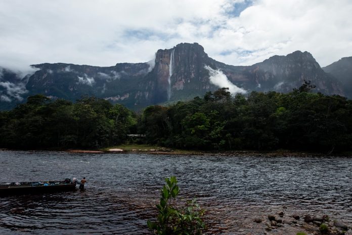 ONG alerta sobre organización de una fiesta dentro del Parque Nacional Canaima